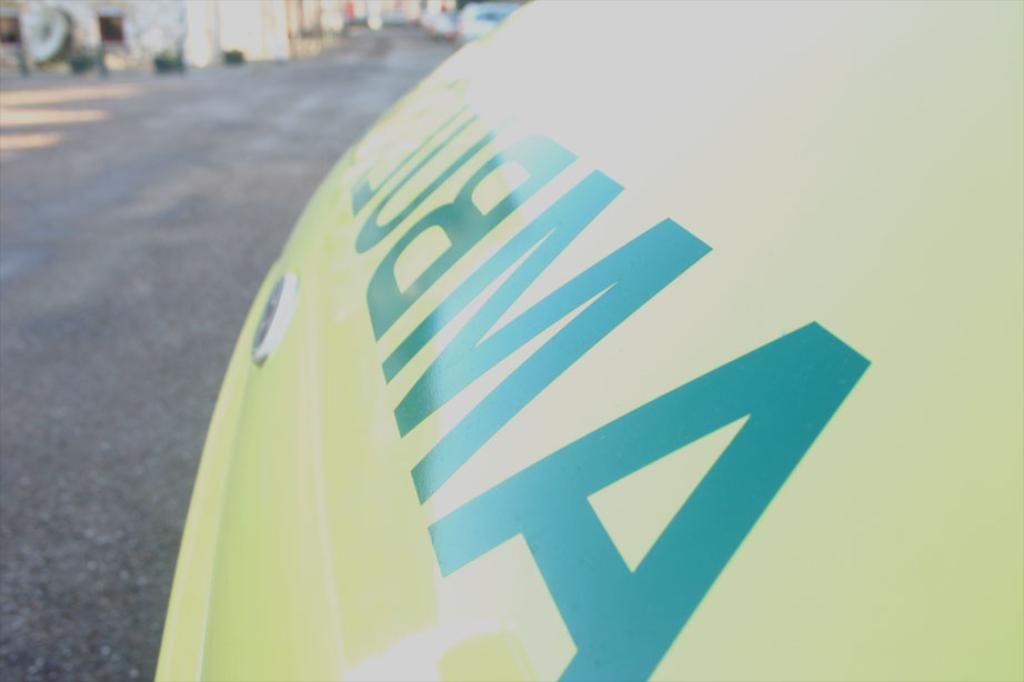 In this picture we observe a fuel tank on which AMBUL is written.