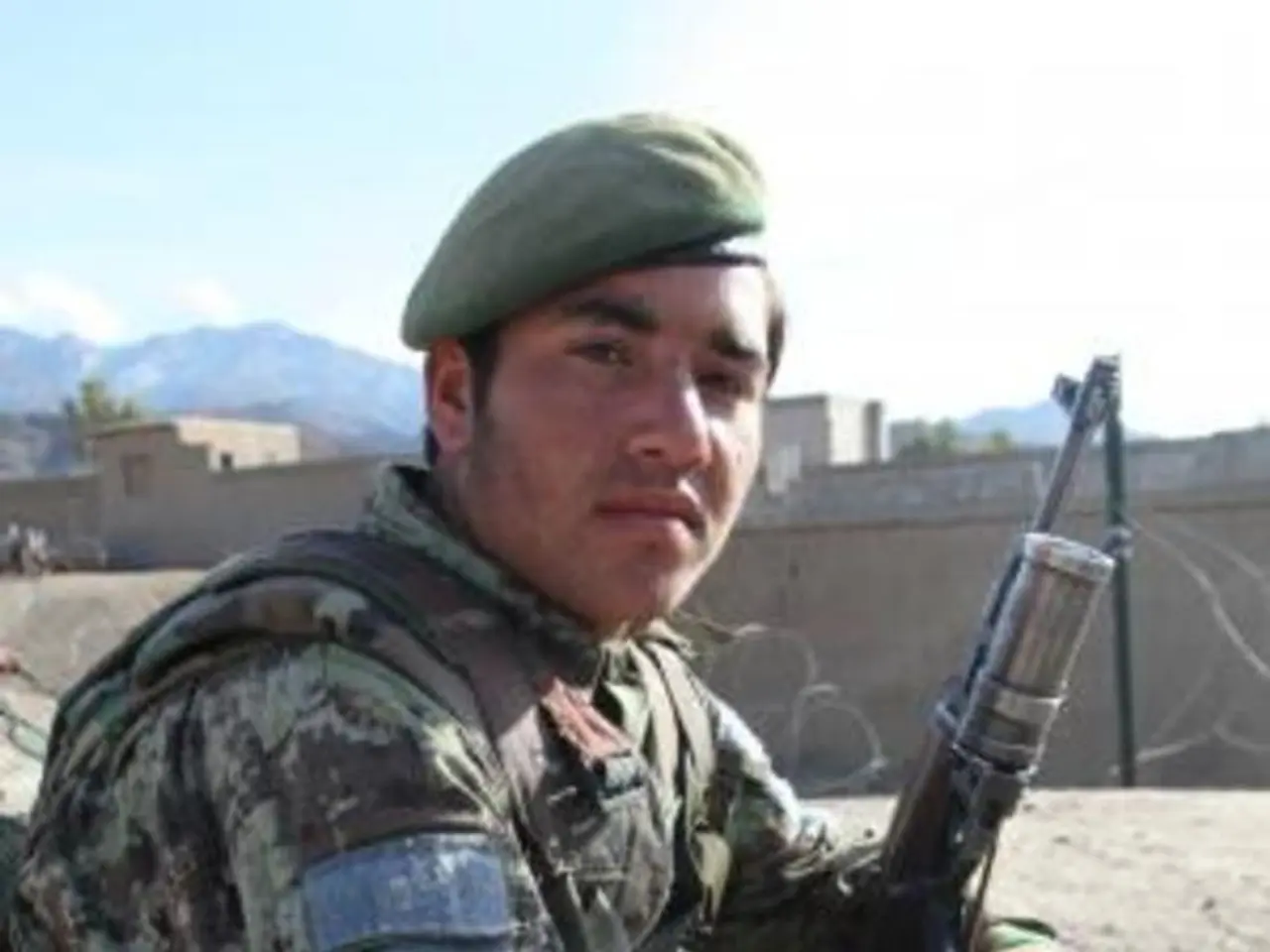 Four individuals detained following a violent attack on an individual