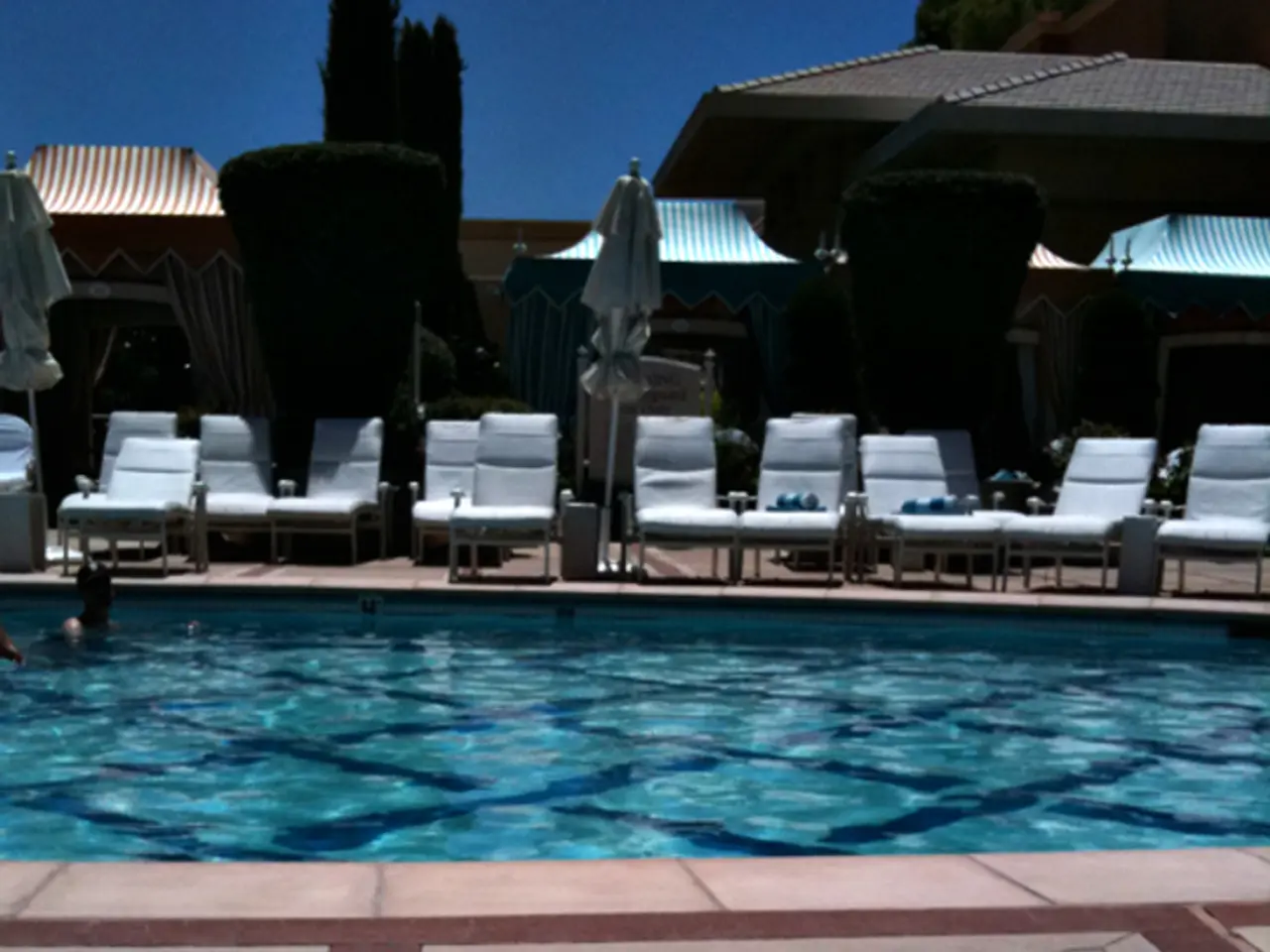 Investigating the Offensive Aroma of Chlorine in Pools and its Underlying Mechanisms