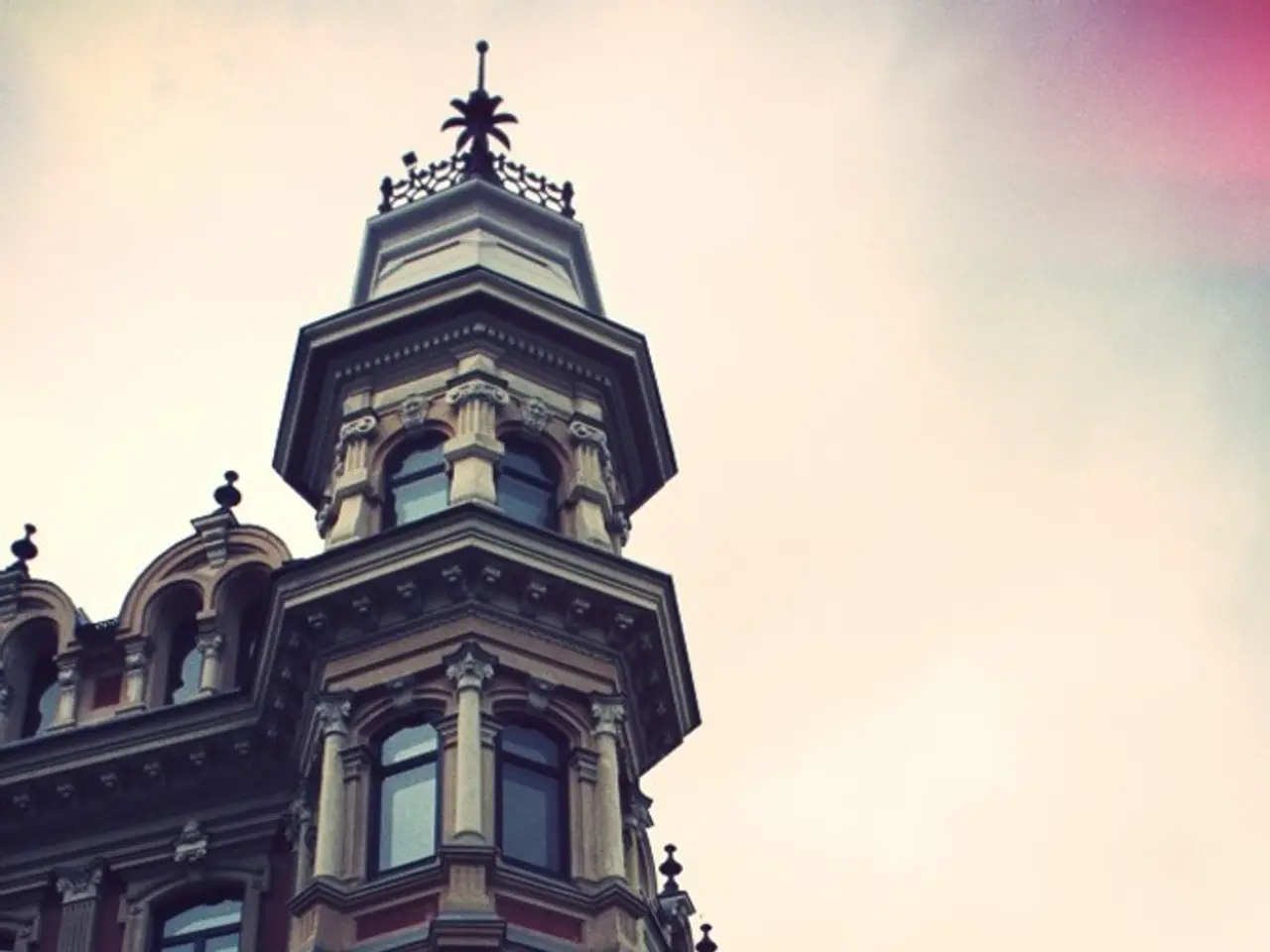 Guide to Crafting a Telescope in Little Alchemy 2: Steps Explained