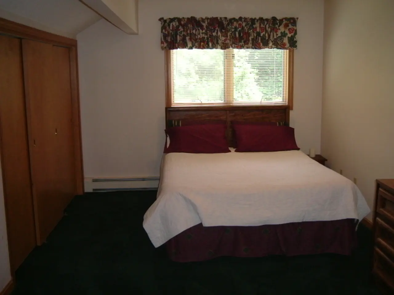 Proposal Requested for Workers' Safety from Electronic Network Risks by Commission, Regarding...