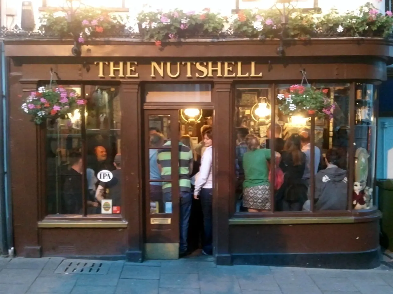 Florist Bianca Scherrmann establishes new business in Dörndorf