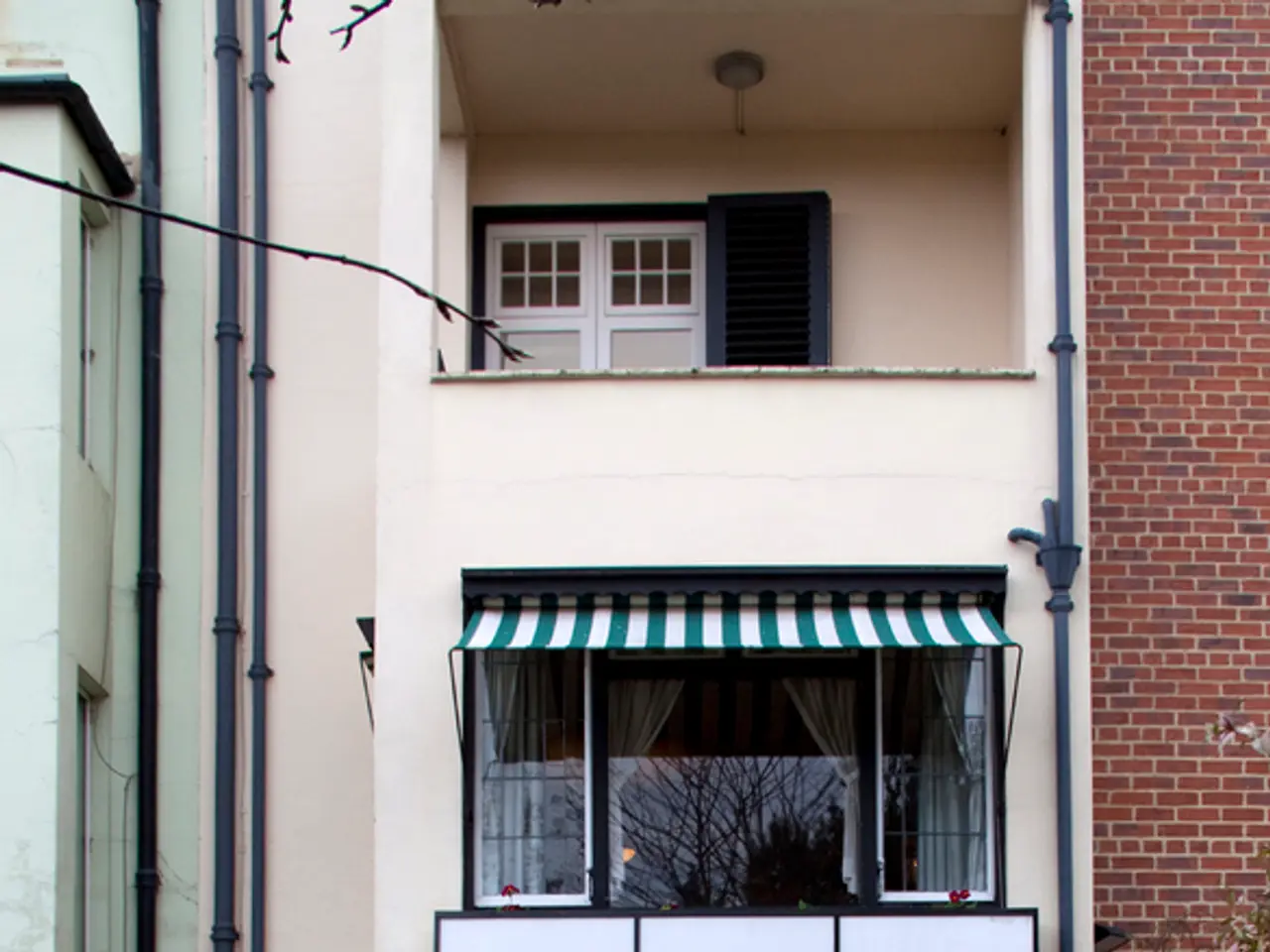 Artisans at Haferlmarkt back local children's shelter