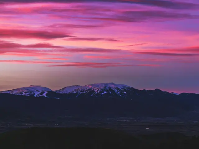 Casinos Powerhouse, Caesars Entertainment, Ventures into Sports Betting Sector: Transitioning from...