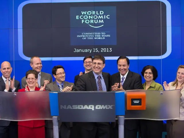 Contender Siphonh Tran Temporarily Hampers Back-to-Back Player of the Year Campaign in MSPT Grand...