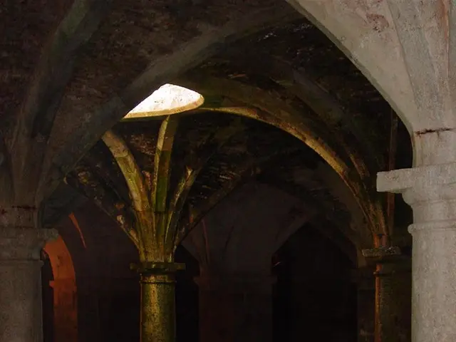 Woman perishes following a fall into a 35-meter-deep well in Zaragoza