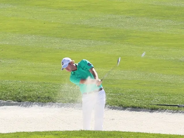 Improved Golf Performance Sought: Consultations with Two Professionals for Expert Advice