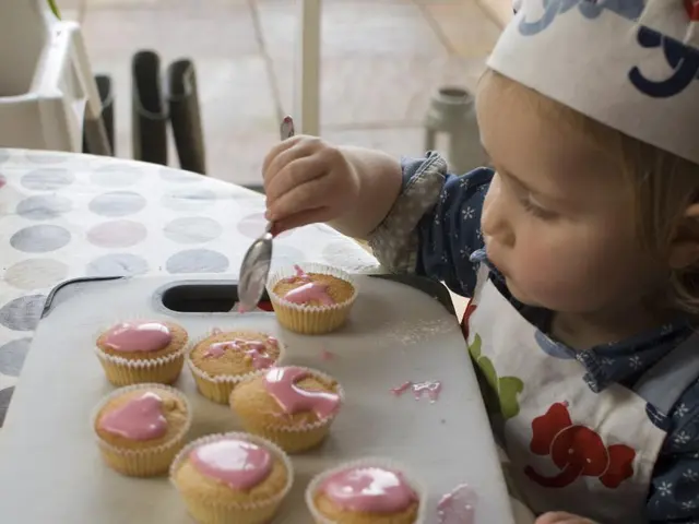 Schools in the United Arab Emirates (UAE) transition from handing out cash allowances to students...