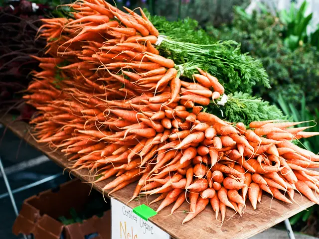 Encouraging Children to Regrow Carrots from Their Greens