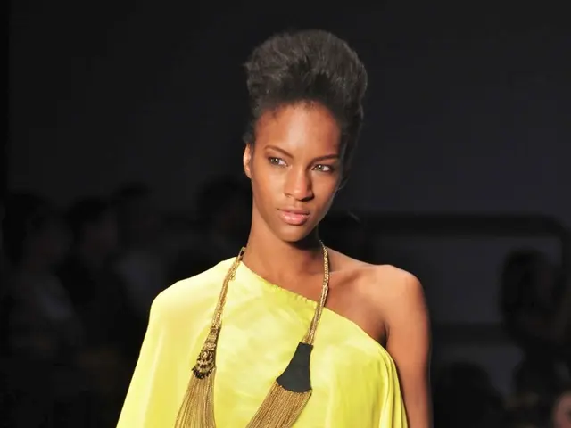 Luxury retailer Fifth Avenue takes three top spots, leads women's fashion list