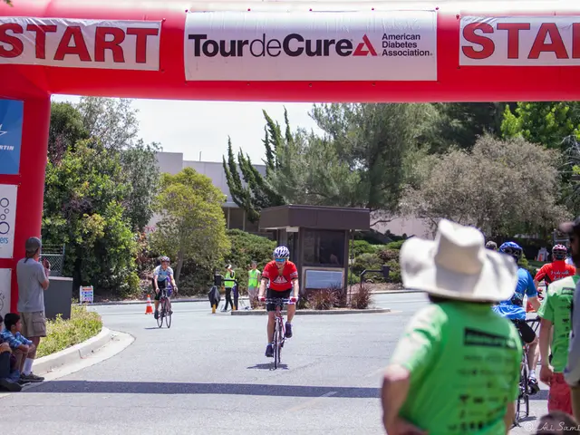 "Chamerau Beer Garden Host and Cycling Group Converge in a Ten-Minute Meetup"