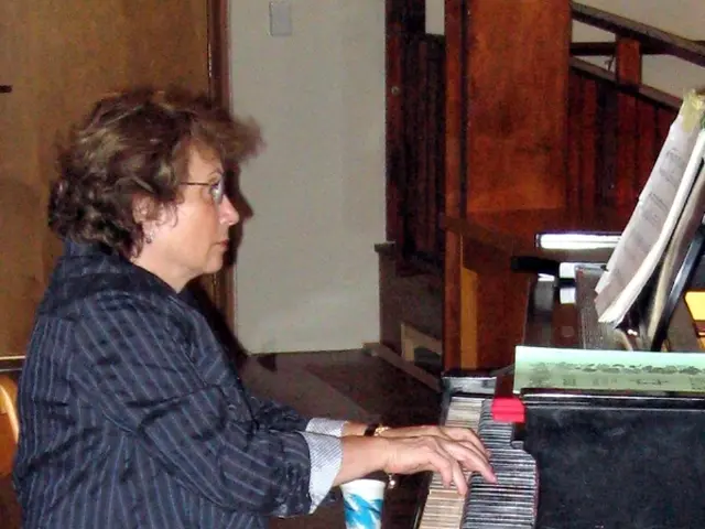 Lecturer, facing suspension, files litigation against the Latvian Music Academy.