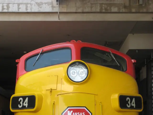 Rise in Real Wages: 1.9% Increase Affects Low-Income Workers and the Financial Sector