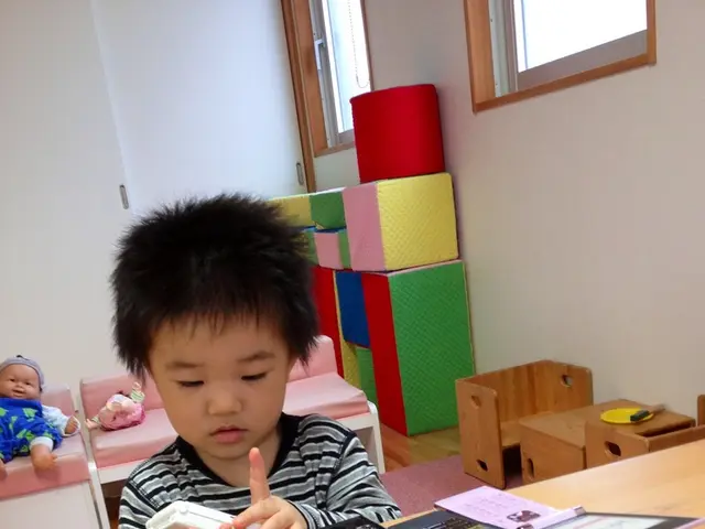 Event for primary school parents discussing 'Mobile devices and online networking'