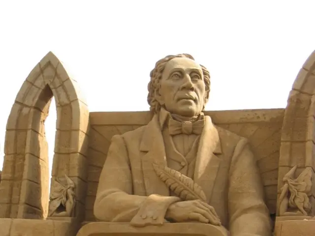 Exhibition Unveils Artistic Expressions of Tranquility and Harmony