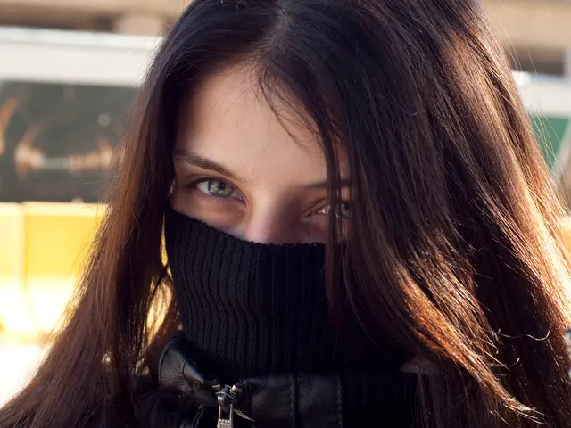 A chilling contemporary narration of fixation, ingeniously influenced by the iconic Monster figure...