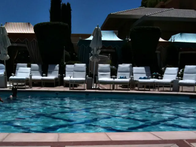 Investigating the Offensive Aroma of Chlorine in Pools and its Underlying Mechanisms