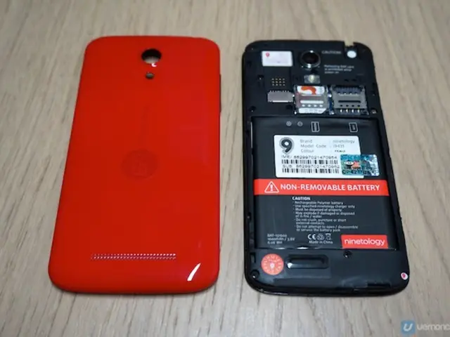 Motorola Razr 2025 comes with a complimentary Clicks case from Best Buy - no need for a separate...