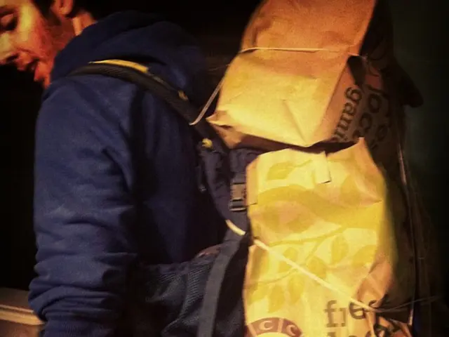 Roadside Performer Unveils Himself in Gronau Exhibition