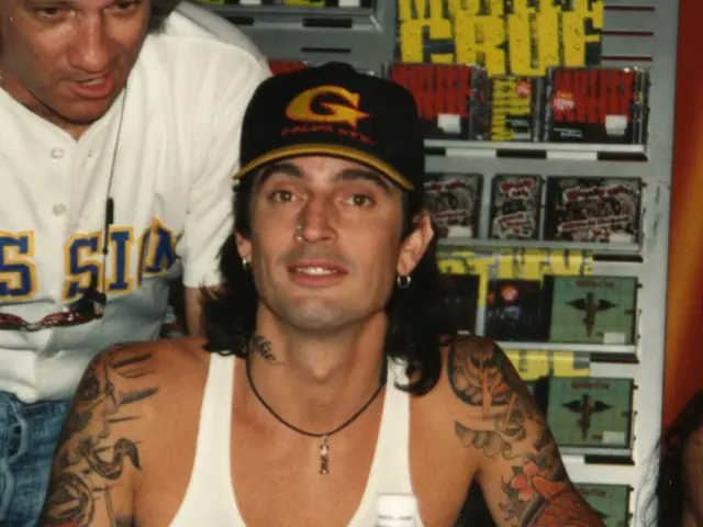 Speech therapy success: Discussing endlessly proves beneficial in overcoming addiction issues