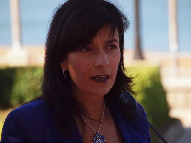 Singer Mross croons ballads in honor of his departed mother in "Sundays Again" musical performance.