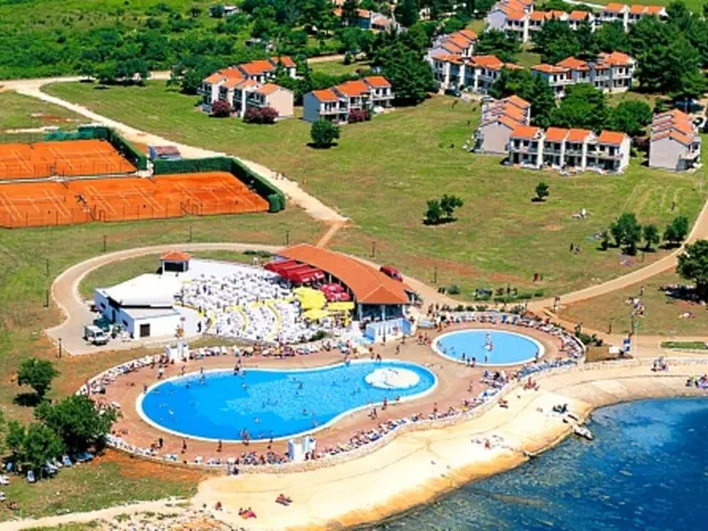 Undiscovered Gem: Oklahoma's City-based State Park Offers Top-notch Camping by the Lakefront