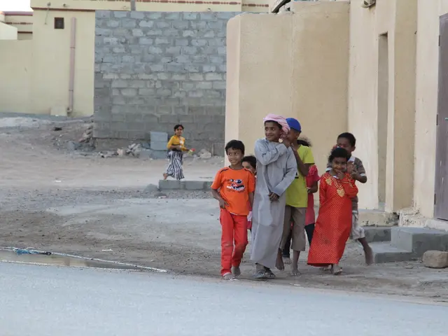 Embracing Sincerity Instead of Purity: Reshaping Parenthood in the Digital Realm of Social Networks