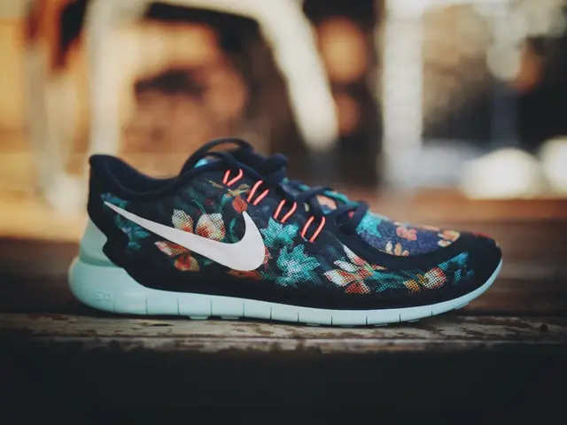 U.S. Airport Security Loosens Restrictions: Shoes Stay On, Liquids Under Consideration