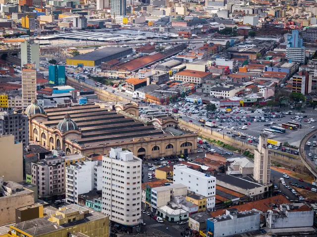 Specialist Argues: Constructing "turbo" structures does not alleviate housing predicament