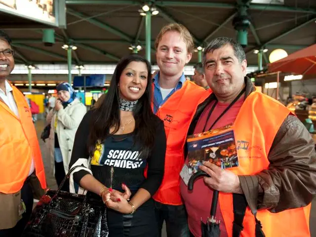 Right-wing leader ascends to presidency in Poland