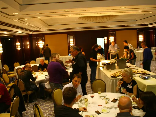 Intruder Apprehended After Forcing Entry into an Eatery (Politics-Crime)