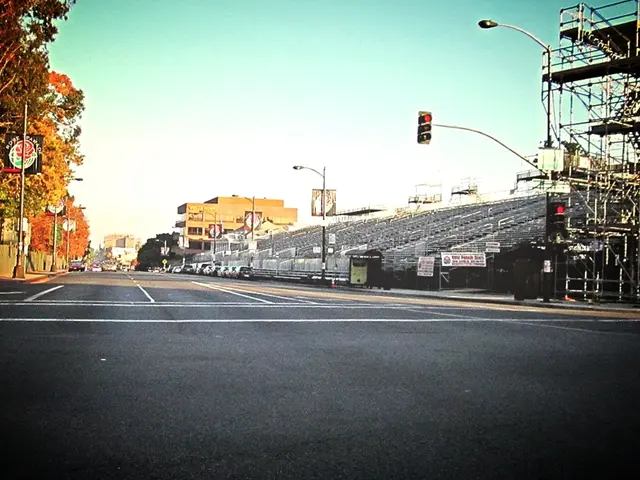 Decision on employing Article 93 (2) of the Treaty remains unexercised by the Commission.