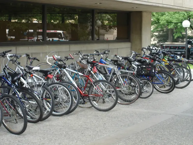 Cyclist from Poland experiences minor injury and goes unnoticed