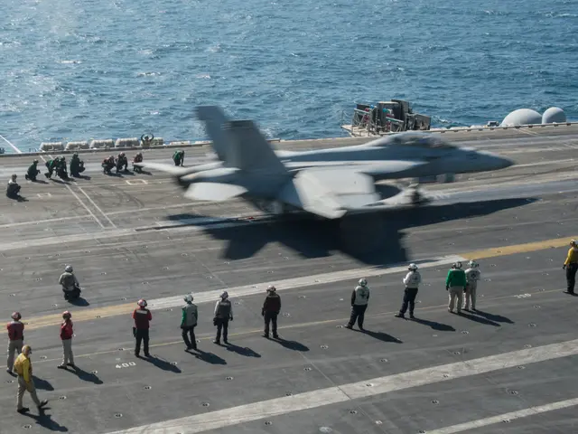 Aircraft Incident: Boeing 737 Slips on Wet Runway in Greven