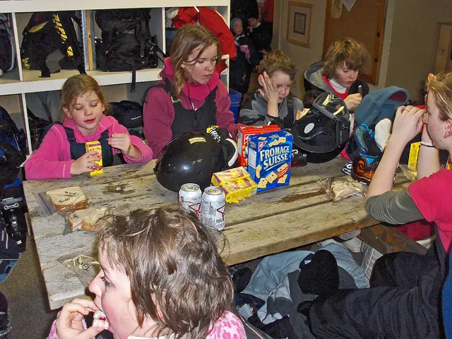 Aragon's schools introduce self-operating kitchens to alleviate the chill in their dining areas