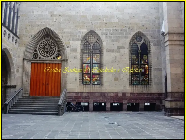 Israel Insists on France Changing Direction Before Scheduling Macron's Visit