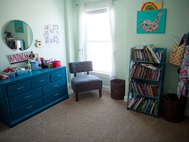 "Excellent and stylish laundry basket from Joseph Joseph - So impressed, I'm purchasing another one...