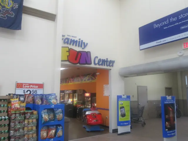 U.S. Commerce Secretary anticipates India apologizing for trade deal discussions within upcoming...