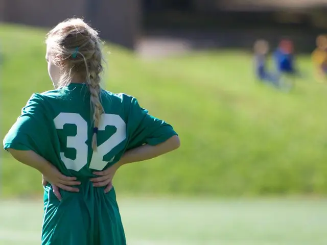 Green Youth head Nietzard hurls derogatory remark at Söder, calling him a "cur cur"