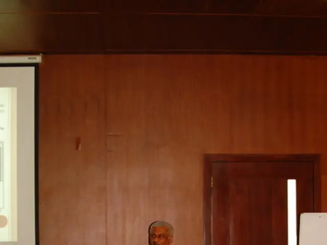 Actor Harry Haden-Paton recounts his initial encounter with the renowned Maggie Smith