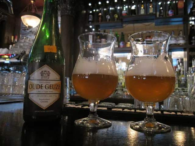 Wealth of Champagne Tommy: Peeking Into the Shimmer of Achievement