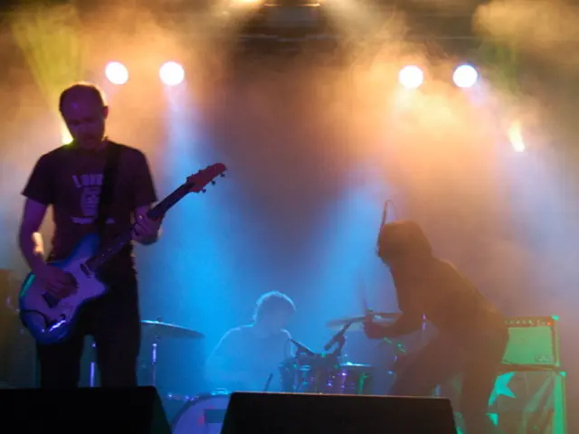 Coldplay's Leading Hits Reach New Heights as Band's Concert Series Concludes