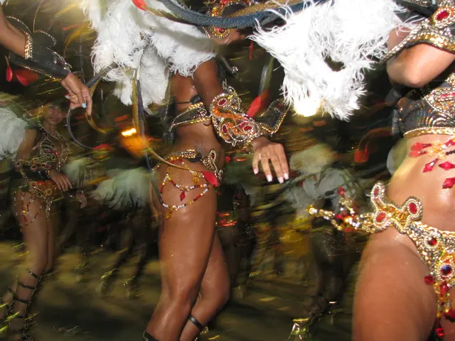 Fashion show takes place at Lara Theater, orchestrated by Modest Lomba