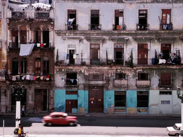 Public transport stops to undergo a pavilion renovation, with a total of 231 outdated structures...