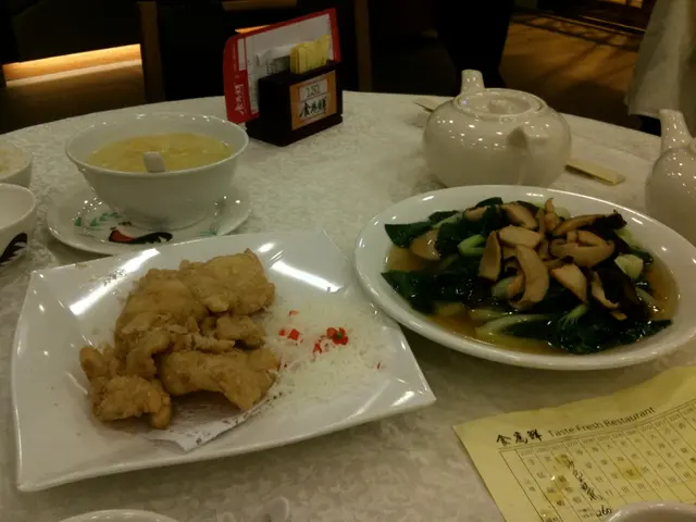 Sixty individuals, including a minor, fall ill due to Salmonella contamination in a restaurant in...