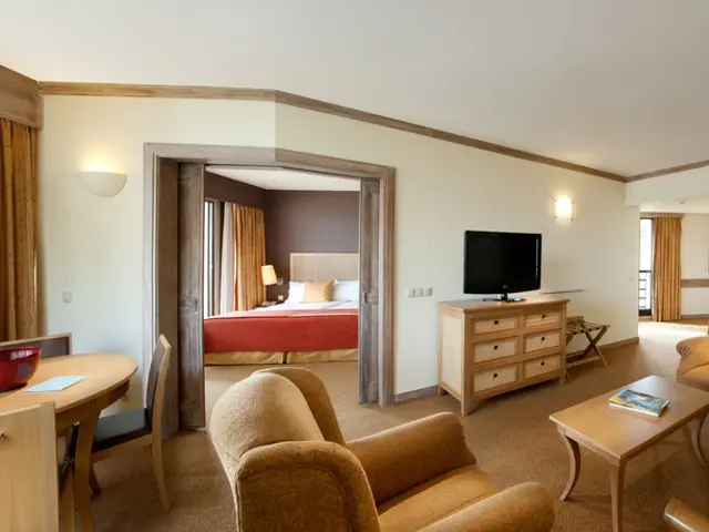 Financial Fortunes of the Reimanns: Examining Their Wealth Profile in 2025