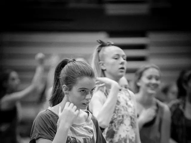 Is it possible to shed pounds through walking?