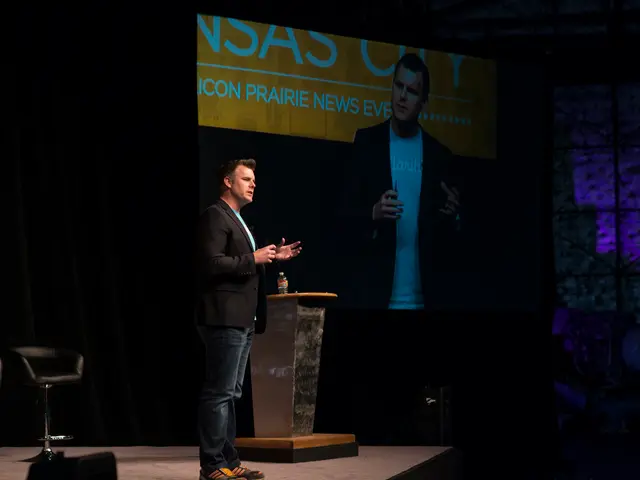 Motivational speaker Tony Robbins galvanizes 1,000 corporate leaders at ASI Chicago event,...