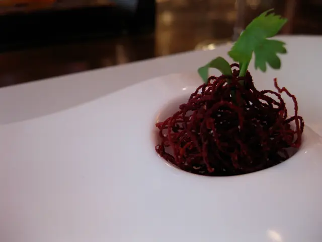 Guide to Cooking and Storing Leafy Greens: A Visual Tutorial