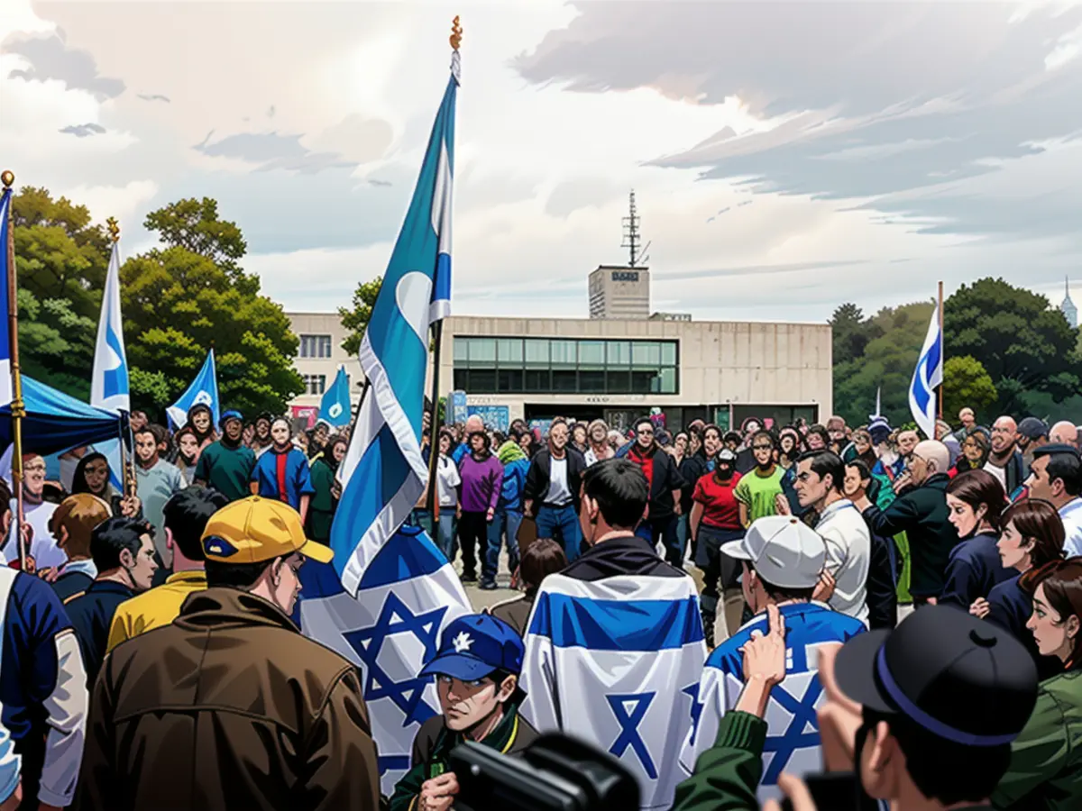 More than 300 people took part in the demonstration against the Israel-hater camp at Goethe University